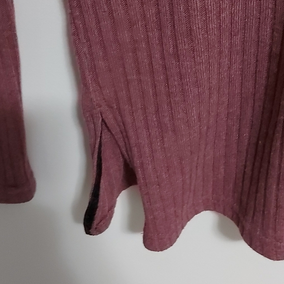 Buffalo Burgandy & lace long sleeve - Picture 8 of 14